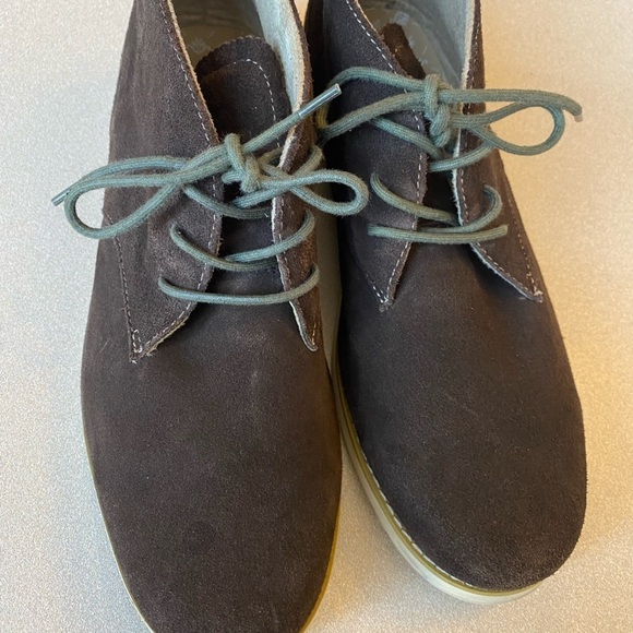 Stacy Adams Dark Brown Suede Chukka Style Boots - Picture 5 of 8